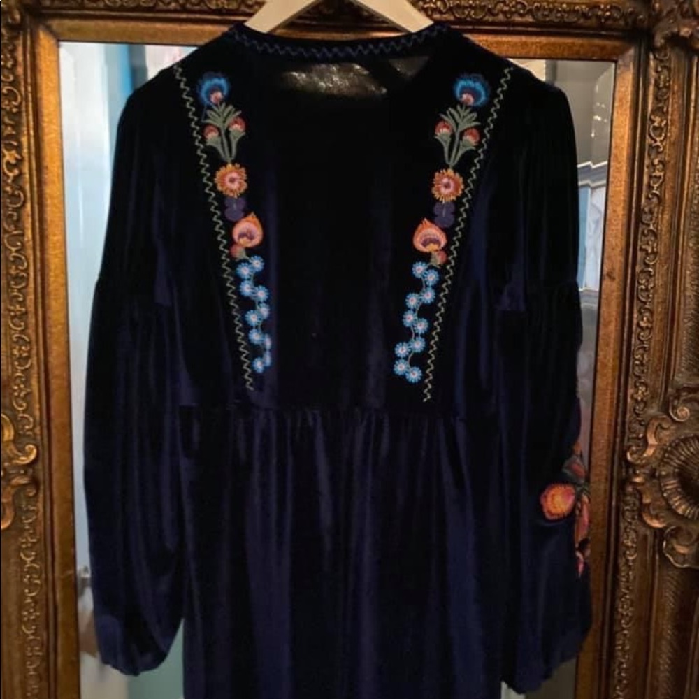 BOHO VELVET DRESS - Picture 2 of 6